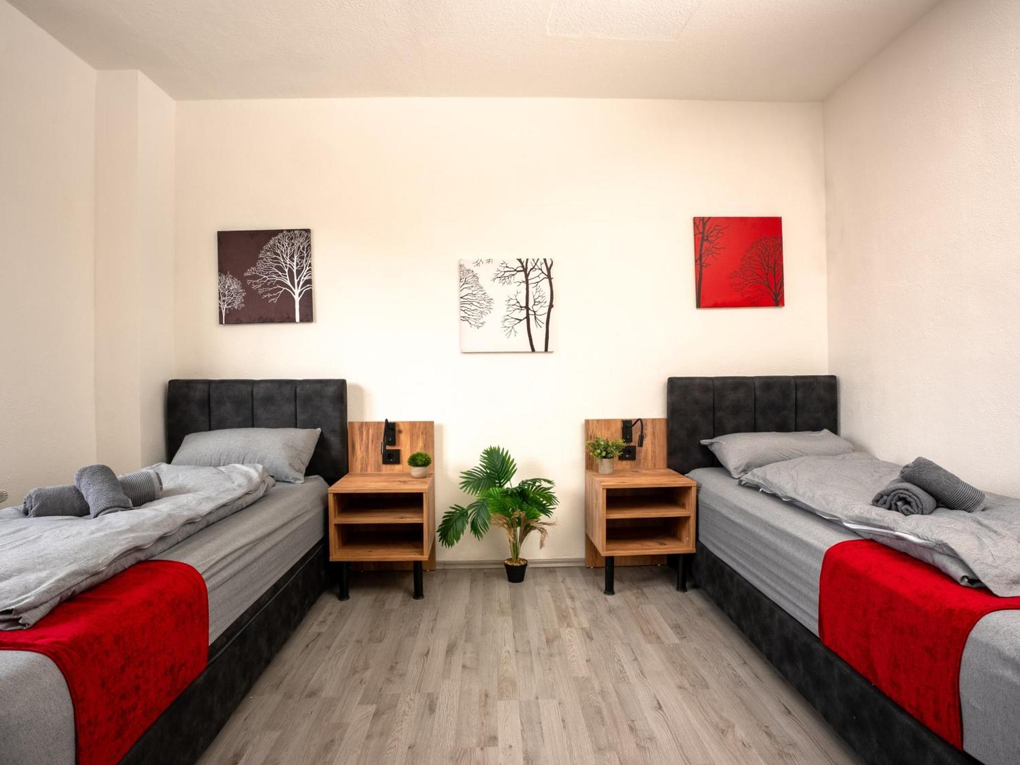 Serviceroom24 - Apartment 4 In Herten Wlan - Smart-Tv - 24-7 Check-In Und Kueche المظهر الخارجي الصورة