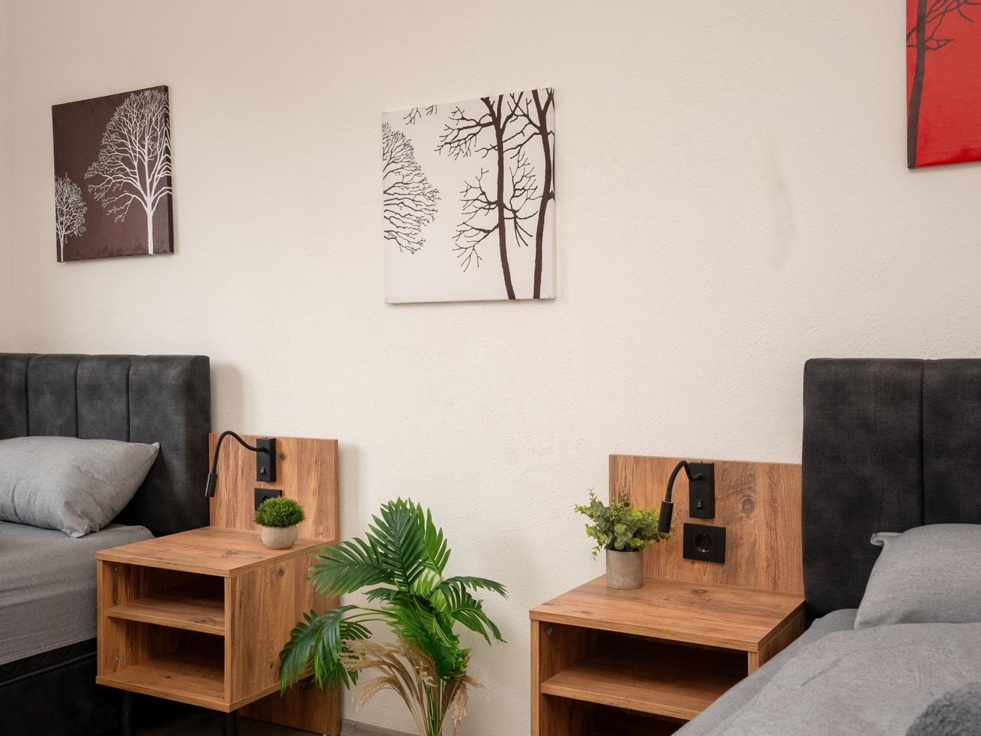 Serviceroom24 - Apartment 4 In Herten Wlan - Smart-Tv - 24-7 Check-In Und Kueche المظهر الخارجي الصورة