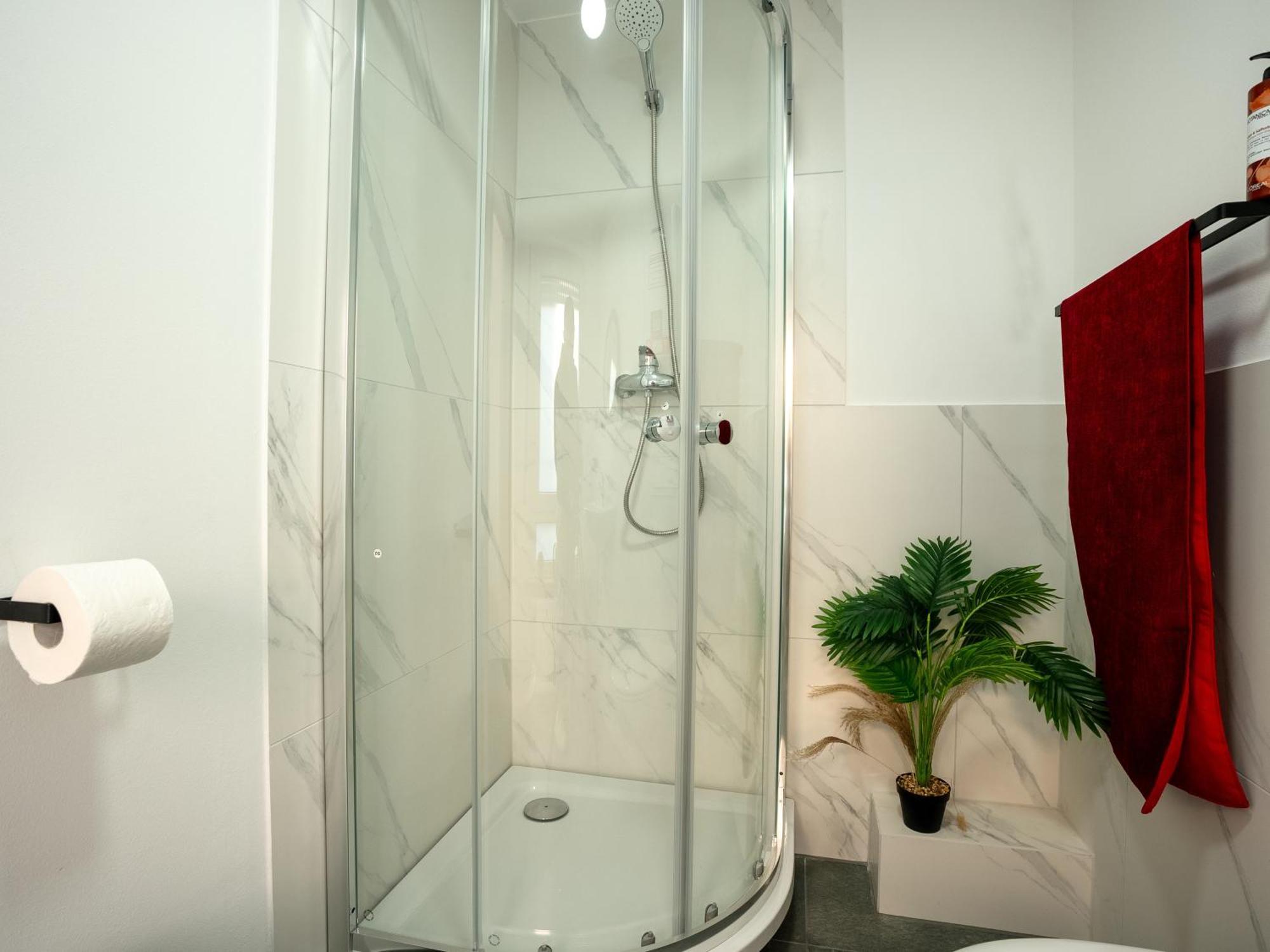 Serviceroom24 - Apartment 4 In Herten Wlan - Smart-Tv - 24-7 Check-In Und Kueche المظهر الخارجي الصورة