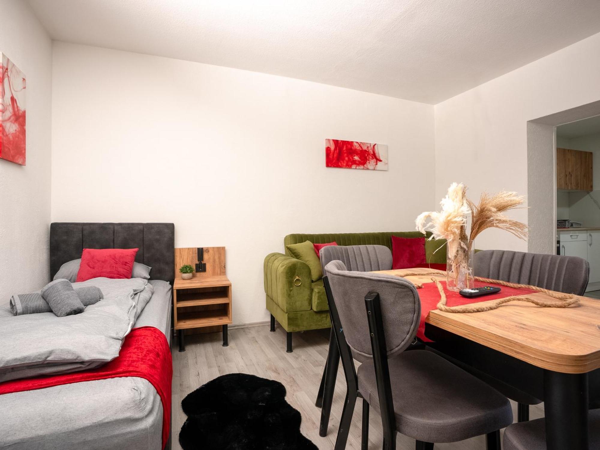 Serviceroom24 - Apartment 4 In Herten Wlan - Smart-Tv - 24-7 Check-In Und Kueche المظهر الخارجي الصورة